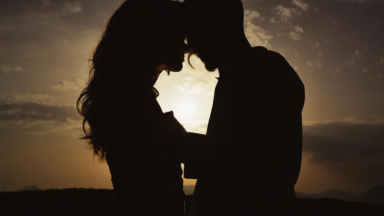 Jeux d'ambiance pour soirée romantique