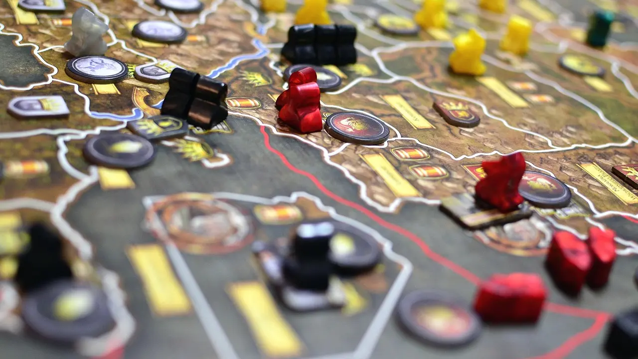 Comment organiser une soirée jeux d'ambiance inoubliable chez soi